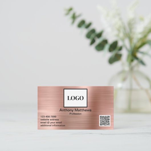 Carte De Visite Rose moderne Gold Ajouter Logo et QR Code (Debout devant)