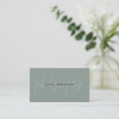 Carte De Visite Sage Green Script Calligraphie Signature QR Code (Debout devant)