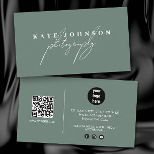 Carte De Visite Sage Green Signature Script QR Code Médias sociaux