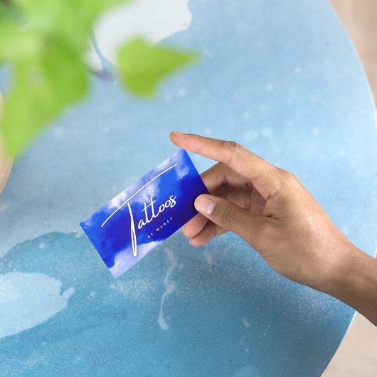 Carte De Visite Script de tatouage au néon bleu