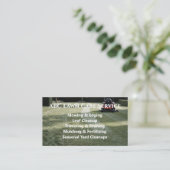 Carte De Visite Service Premium Lawnpro (Debout devant)
