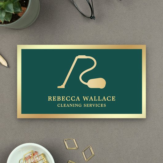 Carte De Visite Services de nettoyage Green and Gold Vacuum Cleane