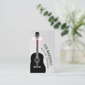 Carte De Visite silhouette de guitare arc rose sur fausse feuille  (Debout devant)
