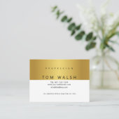 Carte de visite simple élégante personnalisée or b (Debout devant)