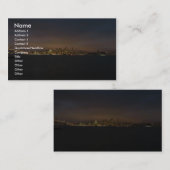 Carte De Visite Skyline Avec La Ville Éclairée Dans Les Nuages Sur (Devant / Derrière)