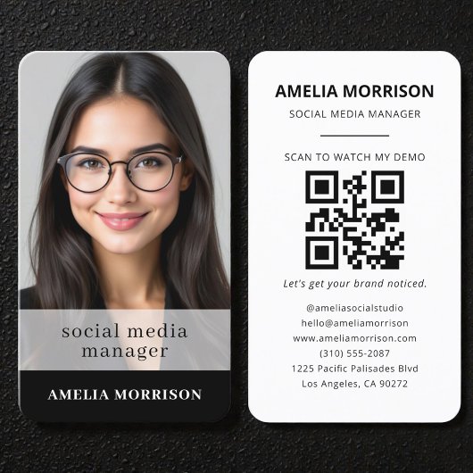 Carte De Visite Social Media Manager Black White QR Code Photo 