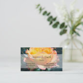 Carte De Visite Superbe rose jaune fleur en arrière - plan vert. (Debout devant)