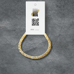 Carte De Visite Tag de prix d'affichage de bracelet moderne avec Q<br><div class="desc">C'est la façon parfaite d'afficher vos bracelets et colliers. Cette carte d'affichage de bijoux suspendue est pliée avec votre logo à l'avant et à l'arrière. Vous ajouterez le logo de votre entreprise et lierez le code QR à votre site Web. Il y a aussi deux icônes de médias sociaux. Plus...</div>