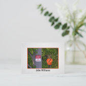 Carte De Visite taxidermiste gros chasseur de dollars avec arme (Debout devant)