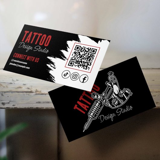 Carte De Visite Trendy Tattoo Artist Studio Code QR noir et rouge