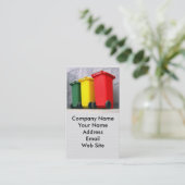 Carte De Visite Trois poubelles de couleur (Debout devant)
