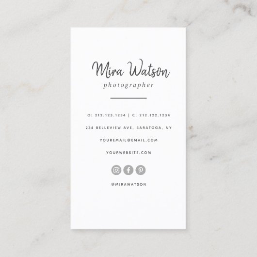 Carte De Visite Typographie de script moderne chic Photographe sim (Dos)