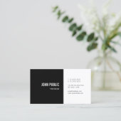 Carte De Visite Un Modèle simple et professionnel moderne en noir  (Debout devant)