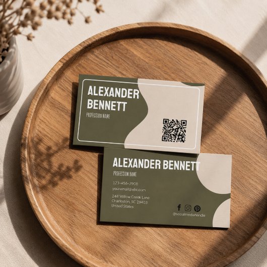 Carte de visite verte et crème à code QR scannable