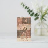 Carte De Visite Vêtement fait main en patchwork de quilt marron (Debout devant)