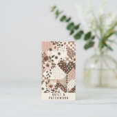 Carte De Visite Vêtements faits main en patchwork marron rose (Debout devant)