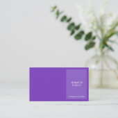 Carte De Visite Violet Moderne Élégant Créatif Chic Professionnel (Debout devant)