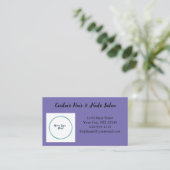 Carte de visite violette pour rendez-vous avec log (Debout devant)