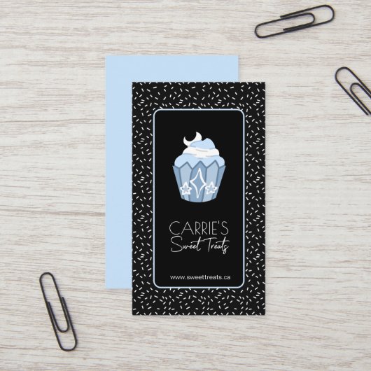 Carte De Visite Whimsical Celestial Blue Moon Cupcake (Devant/Arrière en situation)
