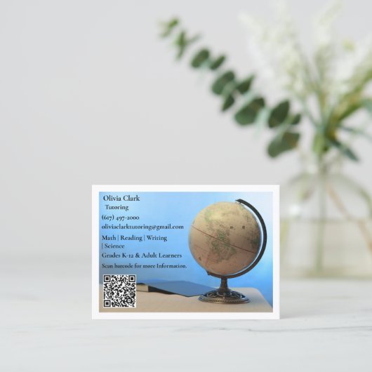 Carte De Visite White QR Code Tutor Teacher Globe & Book Classroom (Debout devant)