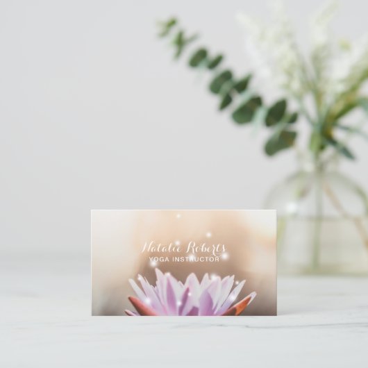 Carte De Visite Yoga Instructeur Élégant Lotus Flower Salon Spa (Debout devant)