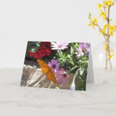 carte de voeux avec le papillon et les fleurs (Fleur jaune)