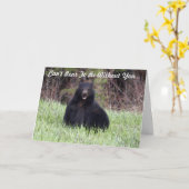 Carte de voeux Black Bear Wildlife "Can't Bear It" (Fleur jaune)