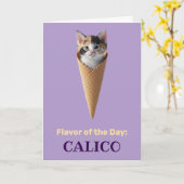 Carte de vœux cône de chat calicot mignon (Fleur jaune)