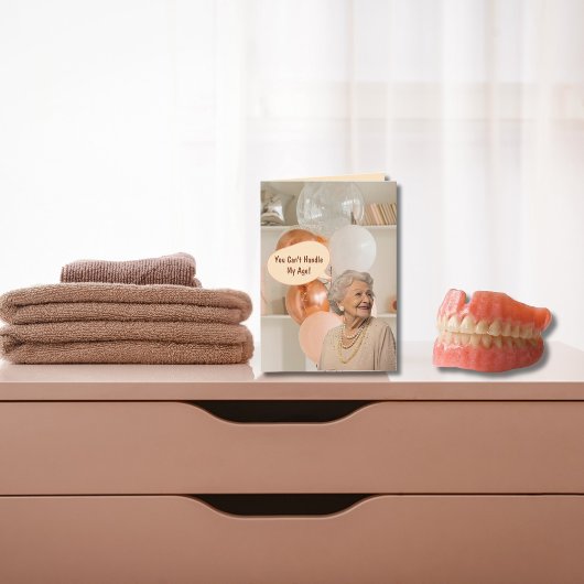 Carte de voeux d'anniversaire de la vieillesse amu