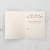 Carte de vœux de Pâques avec poulet et fleurs (Intérieur)