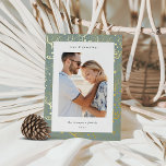 Carte De Vœux En Aluminium Bordure de corail océanique | Photo verticale<br><div class="desc">La carte de vacances chic de style côtier ajoute une touche nautique à vos voeux de Noël. Parfait pour partager une photo de vacances, ou pour les familles qui vivent dans les régions côtières, tropicales, chaudes ou les îles, cet élégant design comprend votre photo verticale préférée avec une bordure de...</div>