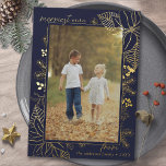Carte De Vœux En Aluminium Botanique de Noël | Photo Marine bleu et or<br><div class="desc">Elégantes cartes de Noël avec une photo verticale encadrée de détails floraux dorés. Bleu foncé aux accents de papier métallique. Mes plus beaux voeux !</div>