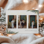 Carte De Vœux En Aluminium Collage photo Cadres de Berry de Noël<br><div class="desc">Elégante Christmas Greenery et Berry Frame,  Carte de collage photo en feuille de vacances. Caractéristiques,  espace modèle pour votre message de vacances personnel sur le dos.</div>