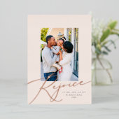 Carte De Vœux En Aluminium Elegant Rejoice Religieux Noël Rose photo (Debout devant)