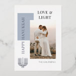 Carte De Vœux En Aluminium Happy Hanoukka Love Light Photo<br><div class="desc">Ajoutez votre photo préférée à cette carte Happy Hanoukka. Tous les champs de texte sont modifiables. Un design moderne avec un accueil audacieux. Personnalisez avec votre nom de famille et customisez le message personnel au contraire. Un design moderne que vos amis et votre famille avec amour.</div>