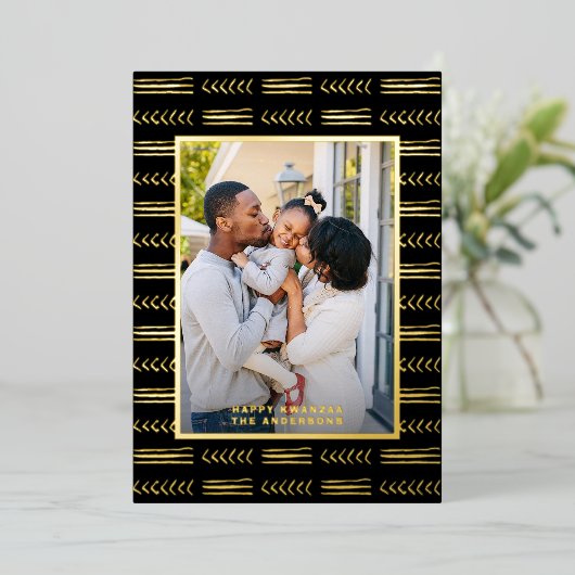 Carte De Vœux En Aluminium Happy Kwanzaa Modern Mudcloth Photo Black Gold (Debout devant)