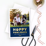Carte De Vœux En Aluminium Happy Pawlidays Modern Gold Marine Chien Chien Chi<br><div class="desc">Un carte photo de vacances festif pour les nouveaux animaux de compagnie et les amoureux d'animaux de compagnie dispose d'une photo préférée de votre(s) meilleur(s) ami(s) furry(s) avec un texte moderne et amusant "Happy Pawlidays" sur le thème du chien dans l'impression de papier doré réel avec un accent empreinte de...</div>