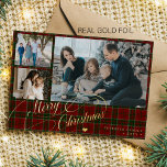 Carte De Vœux En Aluminium Joyeux Noël 3 photos élégant script rouge plaid<br><div class="desc">Elégant style Joyeux Noël vrai feuille d'or classique script de calligraphie trois famille photo collage rouge vert plaid écossais rustique carte de vacances de luxe avec votre texte personnalisé sur les deux côtés. La couleur du papier est changeable : vous pouvez choisir de l'or, de l'argent ou de l'or rose....</div>