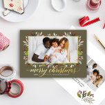 Carte De Vœux En Aluminium Joyeux Noël Olive Green Gold Élégant Script<br><div class="desc">La carte de vacances "Joyeux Noël" présente un design de feuilles de verdure fleurie et de baies avec un élégant texte de salut et cadre en or réel moderne autour de l'image. Personnalisez le texte simple avec une signature familiale et l'année, et choisissez d'inclure un message supplémentaire au verso de...</div>