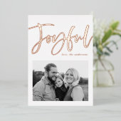 Carte De Vœux En Aluminium Joyeux Script Rose Gold Photo (Debout devant)