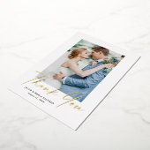 Carte De Vœux En Aluminium Mariage photo Modern Gold Script (Rotation)