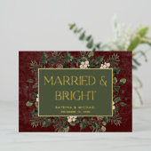 Carte De Vœux En Aluminium Married & Bright Winter Berries & Pine Burgundy (Debout devant)