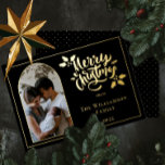 Carte De Vœux En Aluminium Photo Arté Joyeux Noël et Holly sur Noir<br><div class="desc">Classy,  sobre et élégant "Joyeux Noël" et texte de script saint avec votre photo voûtée et beau texte en feuille et des détails sur le devant avec un faux arrière - plan de point en or sur le dos.</div>
