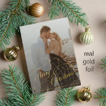 Carte De Vœux En Aluminium Simple élégante mariée Joyeux or de Noël<br><div class="desc">Elégant luxueux vrai script de feuille d'or mariage nom de la photo et texte personnalisé première carte de vacances de Noël.          Veuillez noter que vous pouvez choisir la couleur du papier : or,  or rose ou argent.</div>