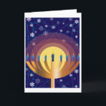 Carte de voeux Hanoukka Menorah brillante<br><div class="desc">Apportez les magnifiques lumières d'Hanoukka en hiver avec cette carte de voeux design originale. Il y voit les bougies qui brillent au-dessus d'une menorah dorée, avec de la neige tombant légèrement dans l'arrière - plan. Envoyez des cartes de voeux dont vos amis et ceux qui vous sont chers se souviendront...</div>