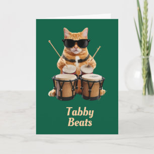 Carte de vœux mignonne de chat tigré jouant du bon