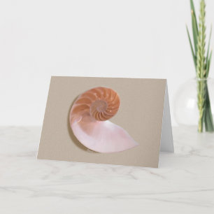 Carte de voeux Nautilus Shell sur le sable