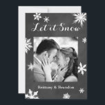 Carte de vœux photo de vacances Chalkboard Let it<br><div class="desc">De brillants flocons de neige sur un fond de tableau noir accentuent votre photo sur cette carte de vacances romantique.</div>