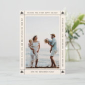 Carte de vœux photo de vacances Simple Evergreen 1 (Debout devant)