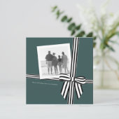 Carte de vœux photo fête ruban rayé vert (Debout devant)